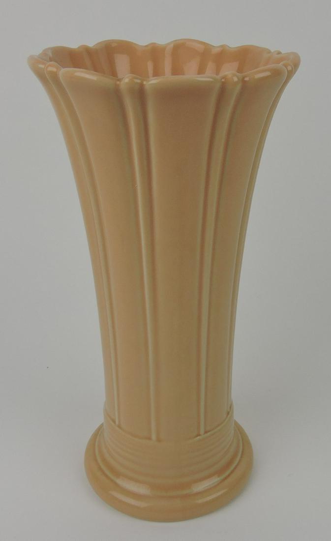 Fiesta Post 86 medium vase, apricot (1 of 1)