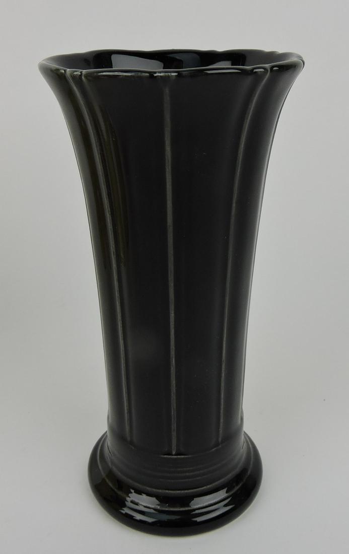 Fiesta Post 86 8" flower vase, black (1 of 1)