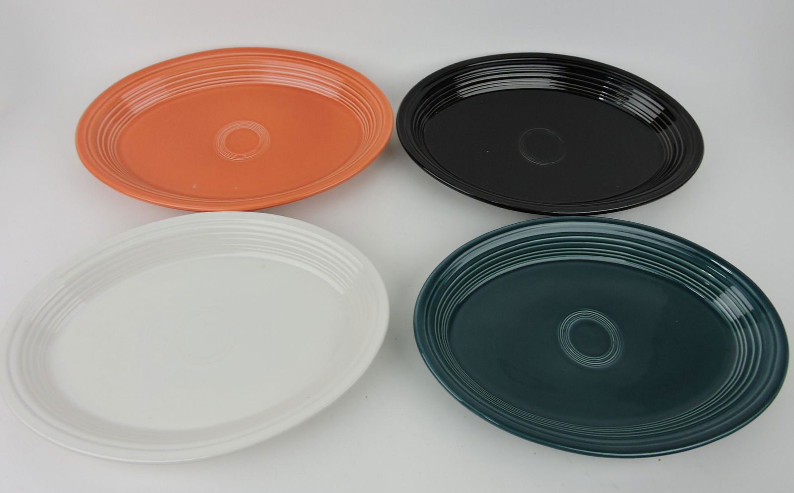 Fiesta Post 86 lot of 4 - 13 1/2" oval (1 of 1)