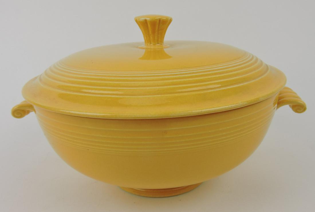 Fiesta casserole, yellow (1 of 1)