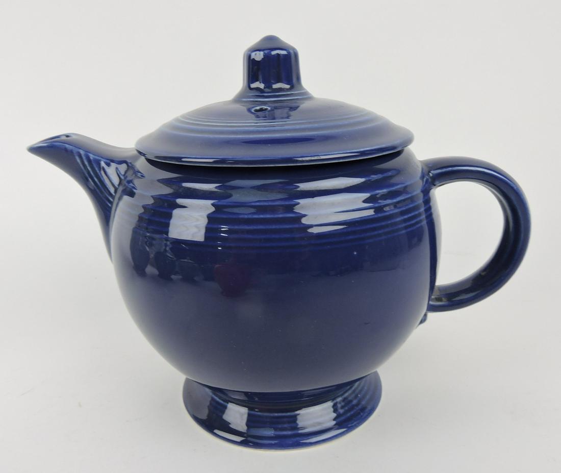 Fiesta medium teapot, cobalt (1 of 1)
