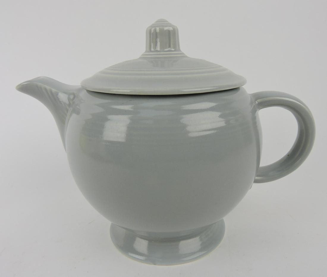 Fiesta medium teapot, gray (1 of 1)