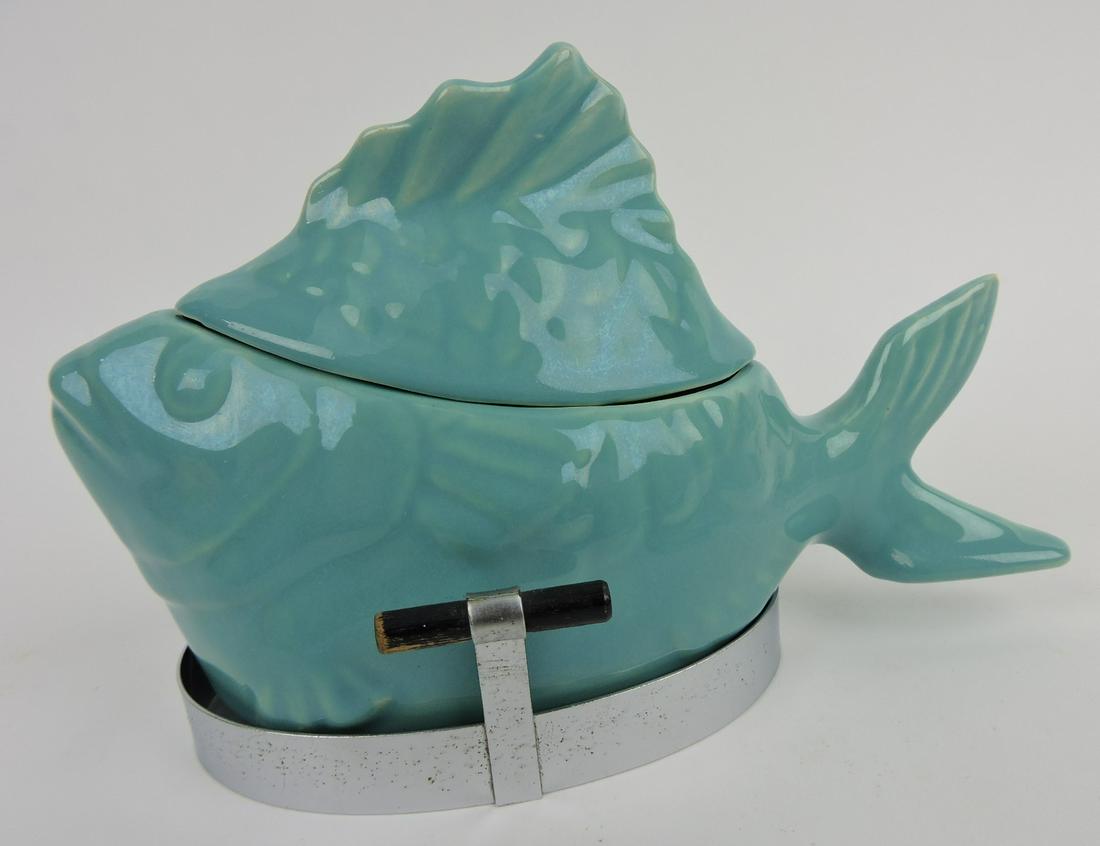 Turquoise Chicken of the Sea fish baker (1 of 1)