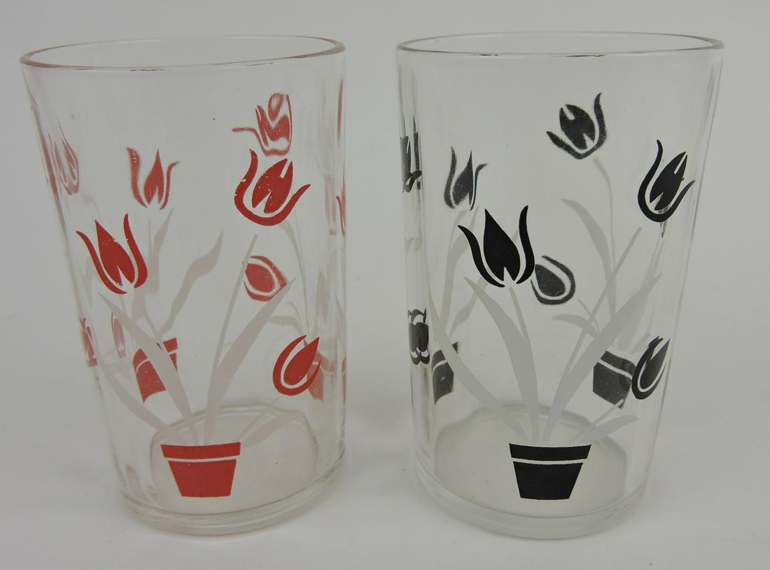 Swanky Swig lot of 2 tumblers: .