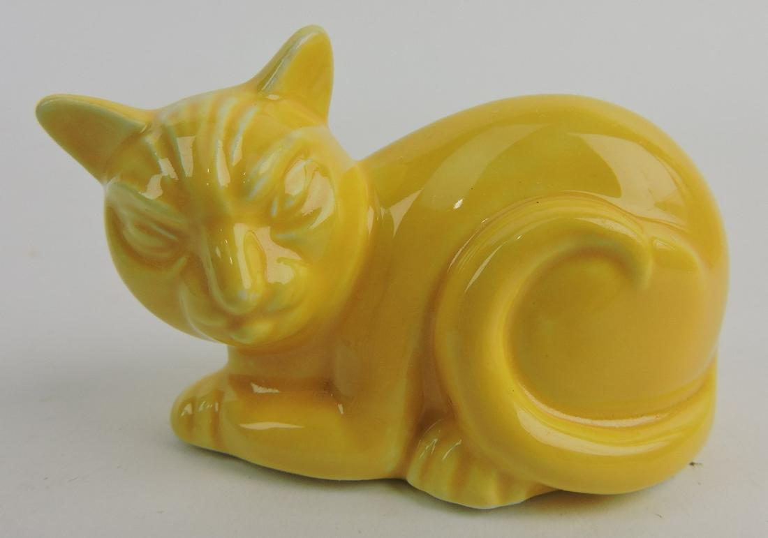 Fiesta Harlequin animal, cat, yellow (1 of 1)