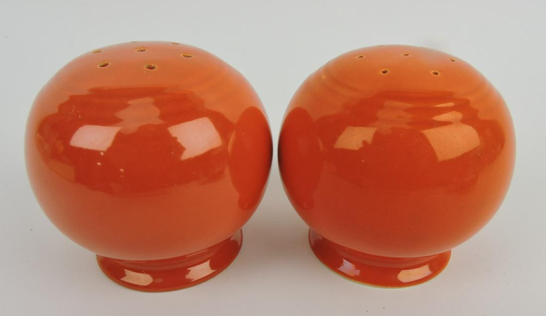 Fiesta Kitchen Kraft pair of range shakers, (1 of 1)