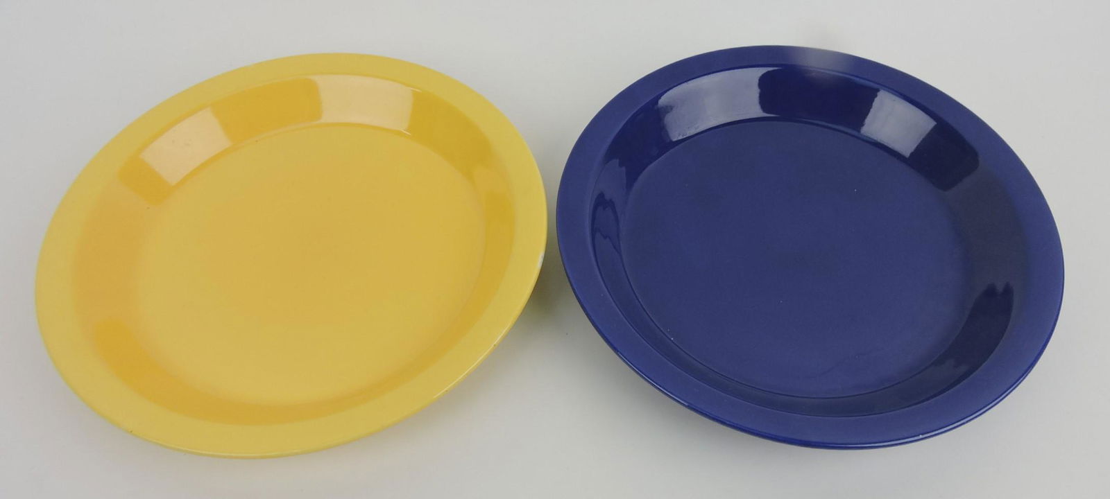 Fiesta Kitchen Kraft 10" pie plates, (1 of 1)