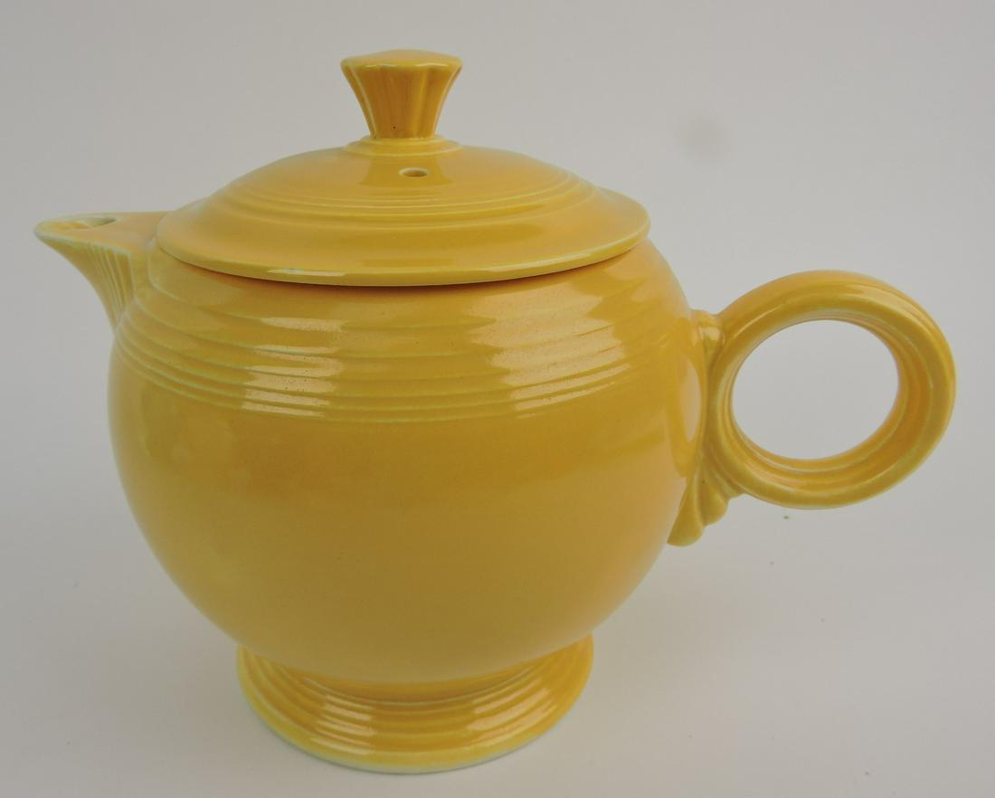 Fiesta large teapot, yellow (1 of 1)