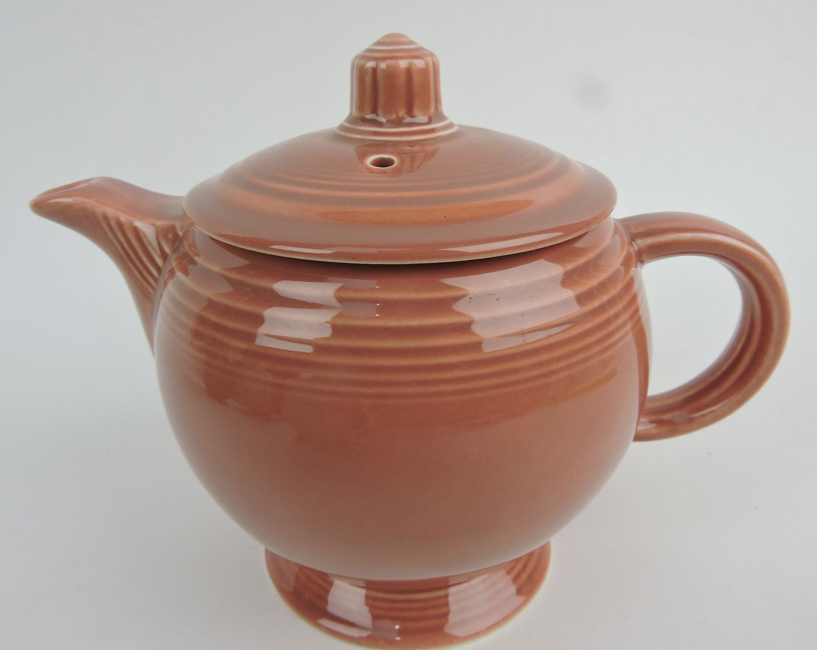 Fiesta medium teapot, rose (1 of 1)