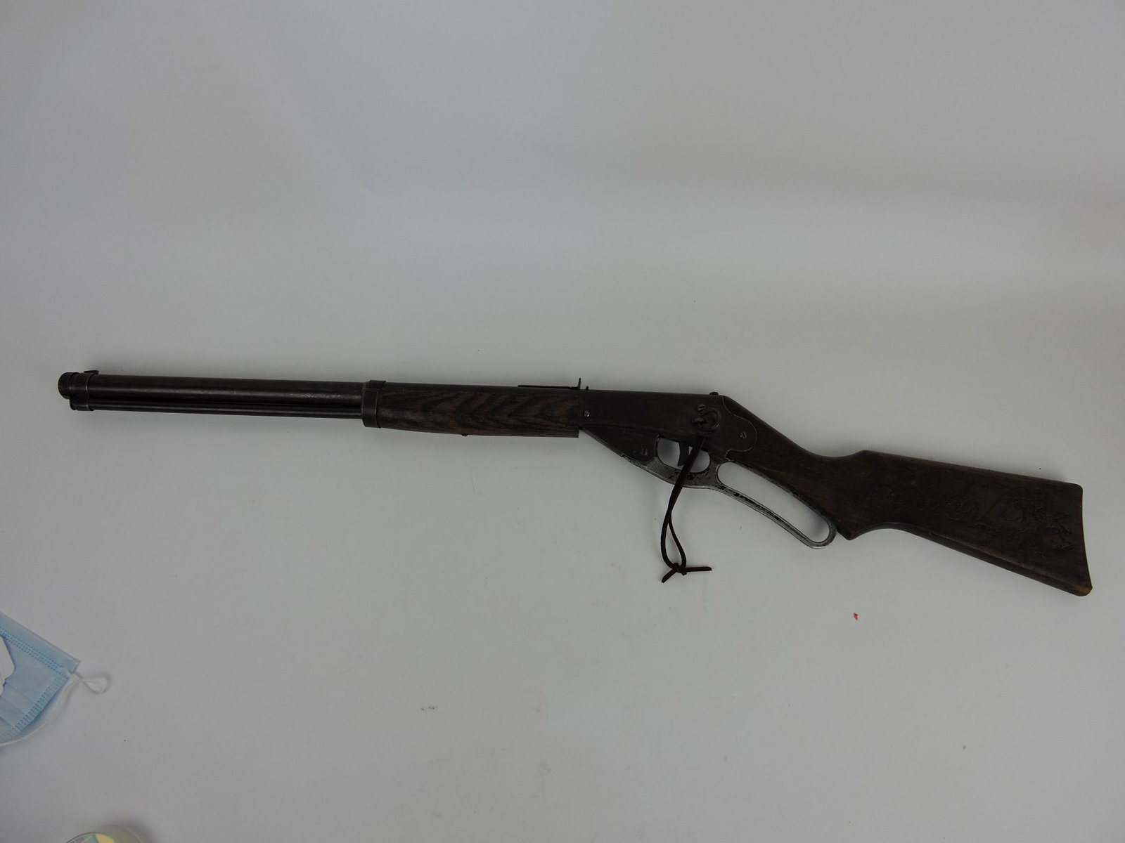 Daisy Red Ryder BB gun: .