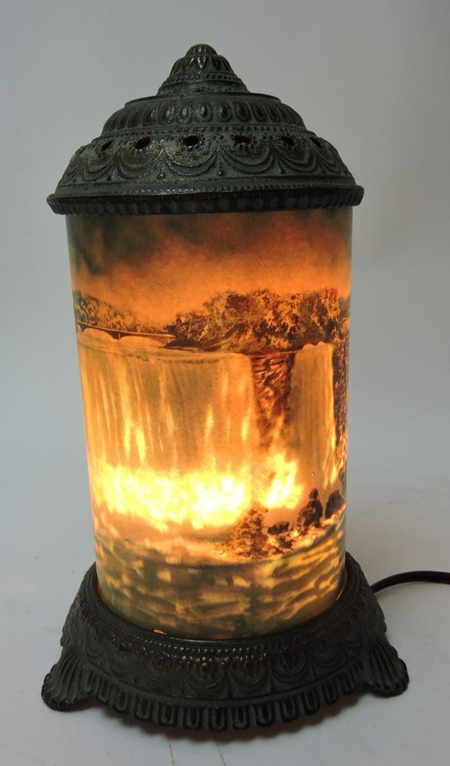 Niagara Falls motion lamp (1 of 1)