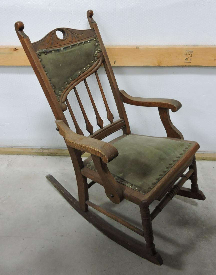 Oak child's arm rocker: .