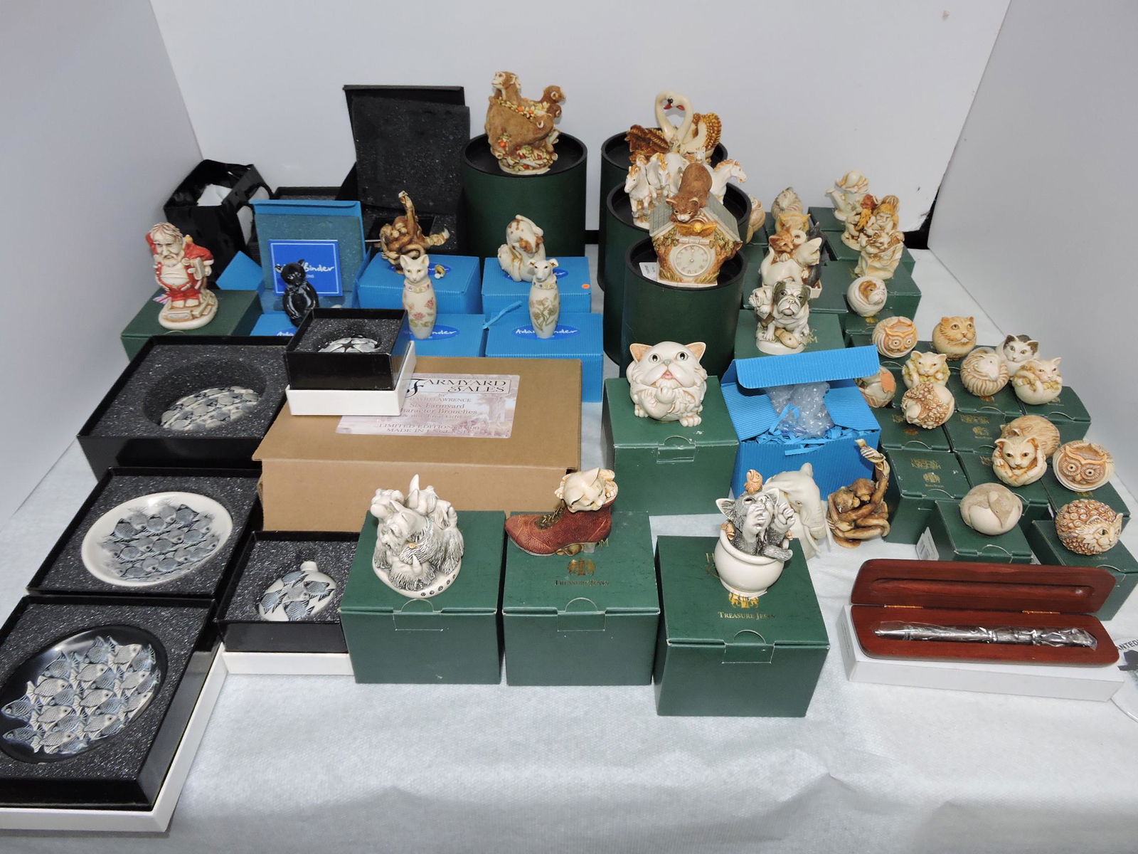 Harmony Kingdom and Adam Binder lot (1 of 4)