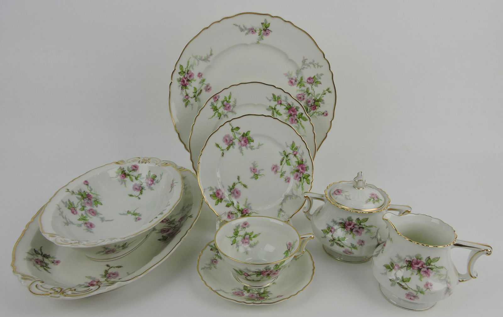 Haviland Sylvia set of china: 12 - 10 1/4", (1 of 3)