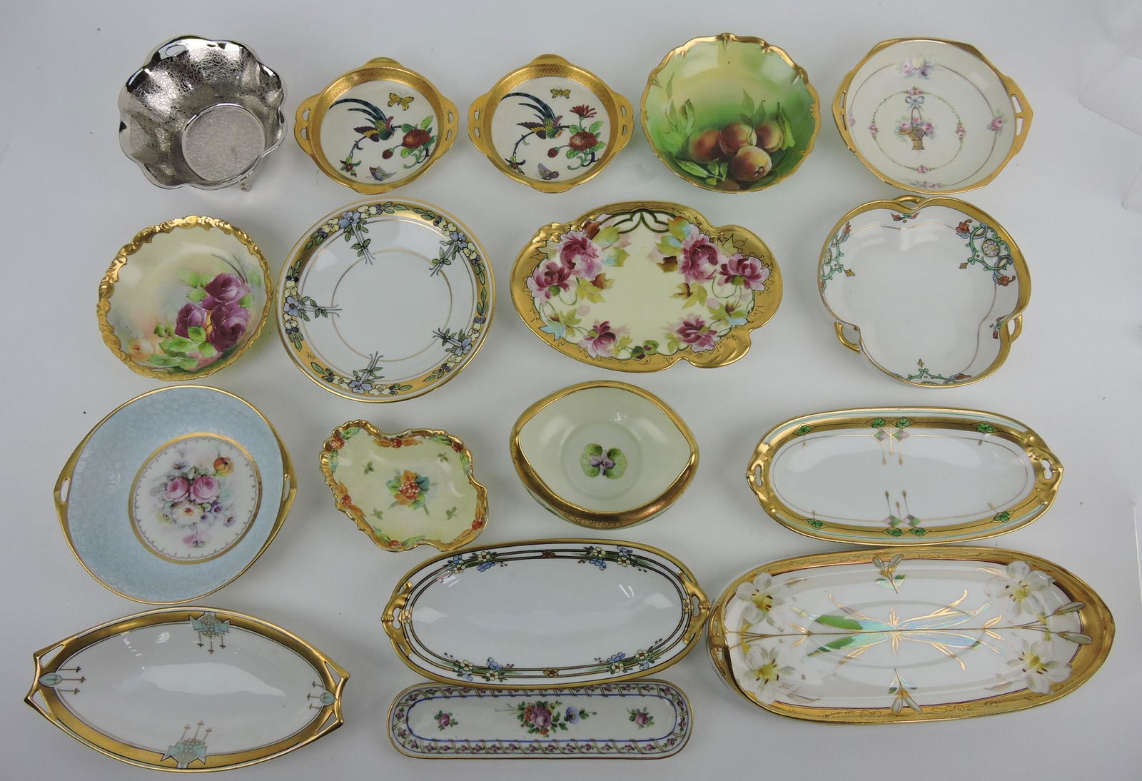 Pickard lot of 17 assorted trays, bowls, (1 of 1)