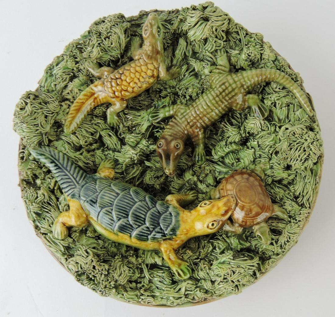 Mafra Portugal palissy ware round (1 of 1)