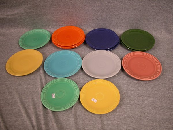 Fiesta 7" plate group - lgiht green, 3 red, 2 coba