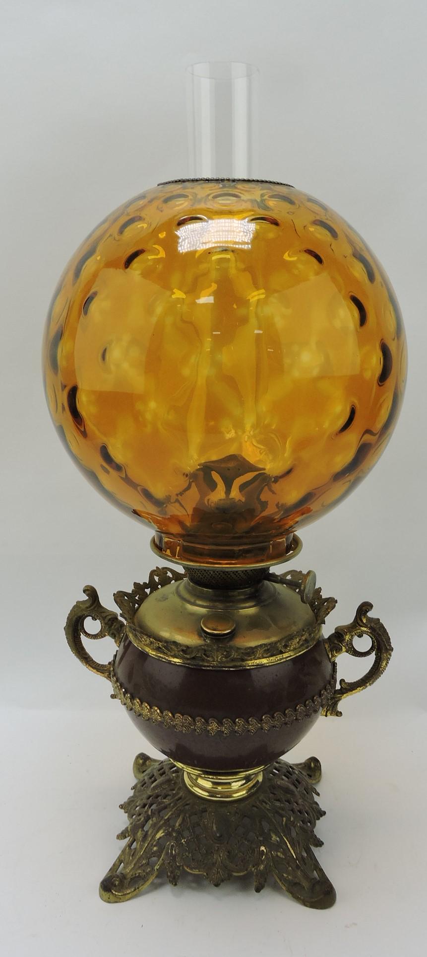 Banquet oil lamp with amber coin dot (1 of 1)