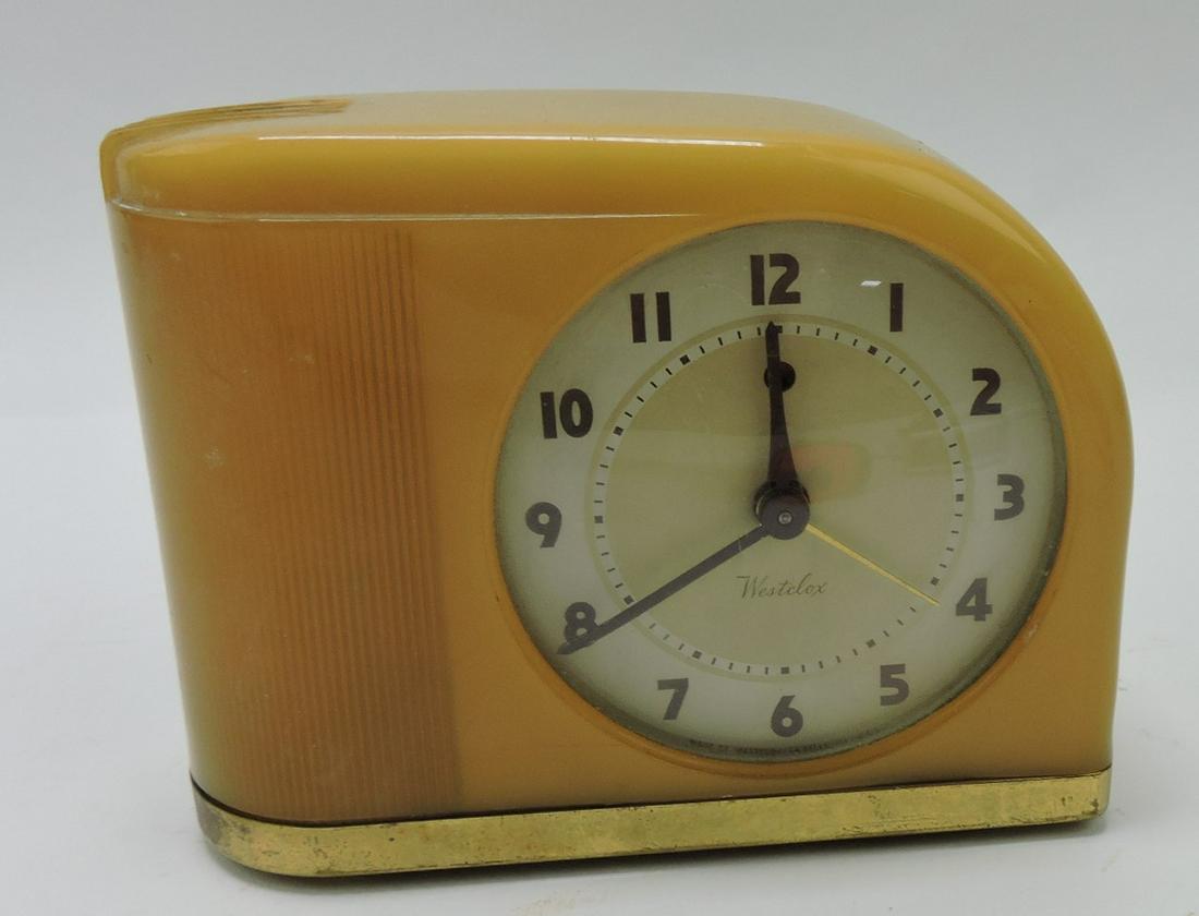 Westclox bakelite electric clock (1 of 1)
