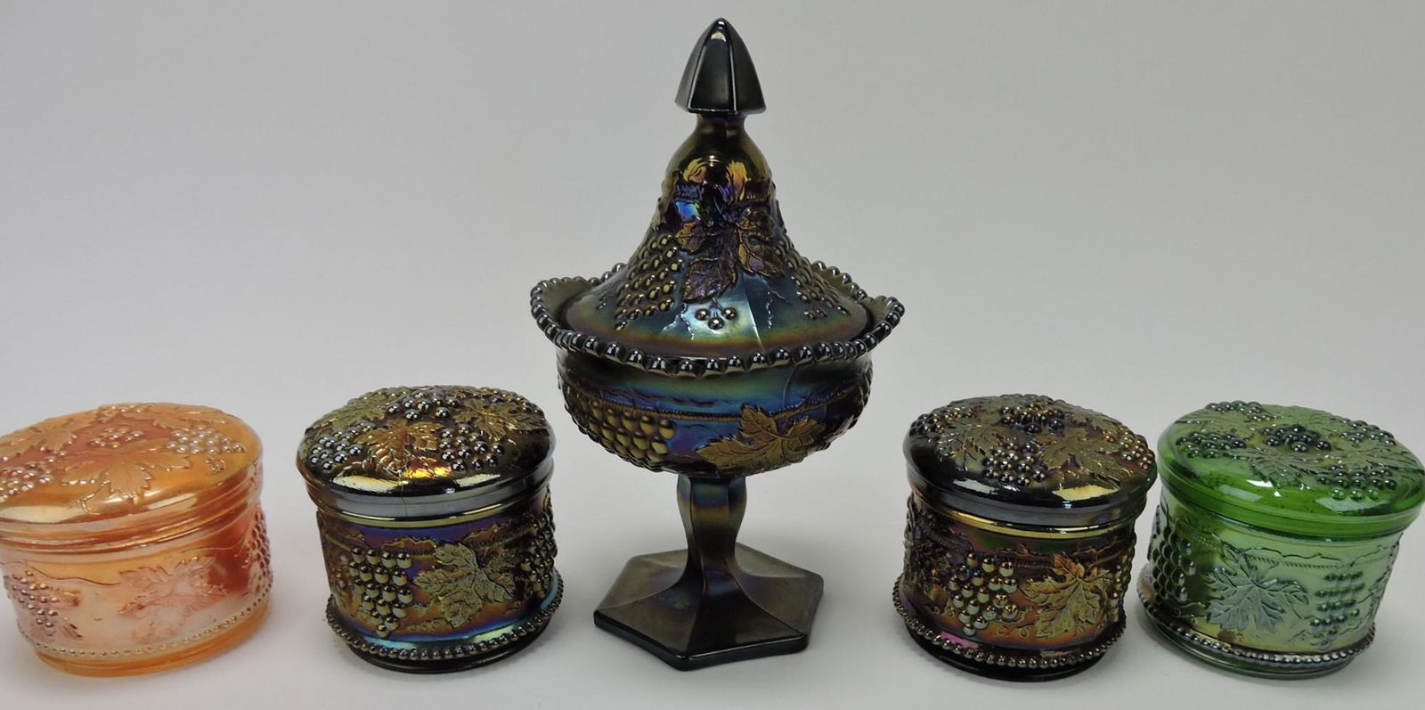 Carnival glass grape pattern lot of 5 covered (1 of 1)