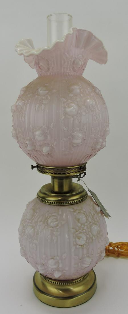 Fenton GWTW lamp, pink with roses (1 of 1)