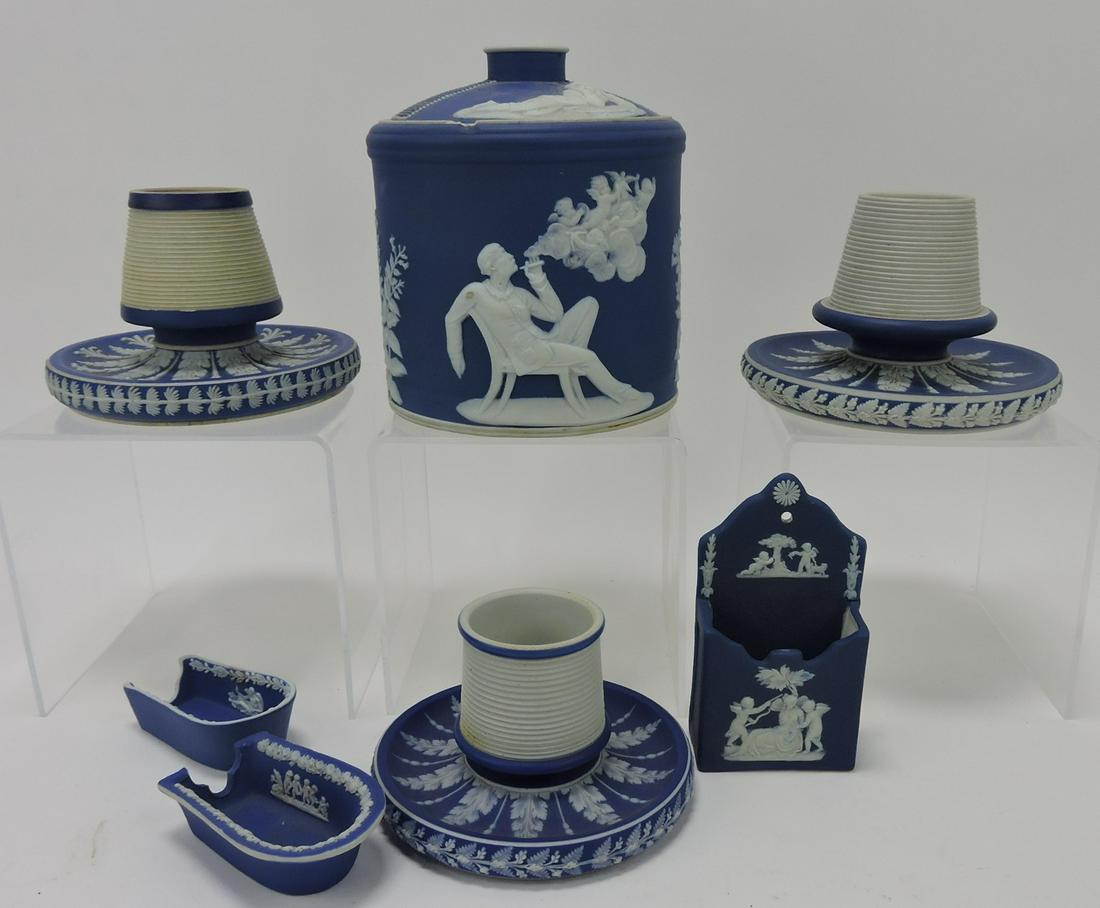 Wedgwood dark blue Jasperware (1 of 1)