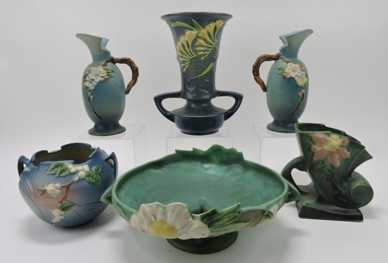 Roseville lot of 6 pieces: 2 - 316-8, (1 of 1)