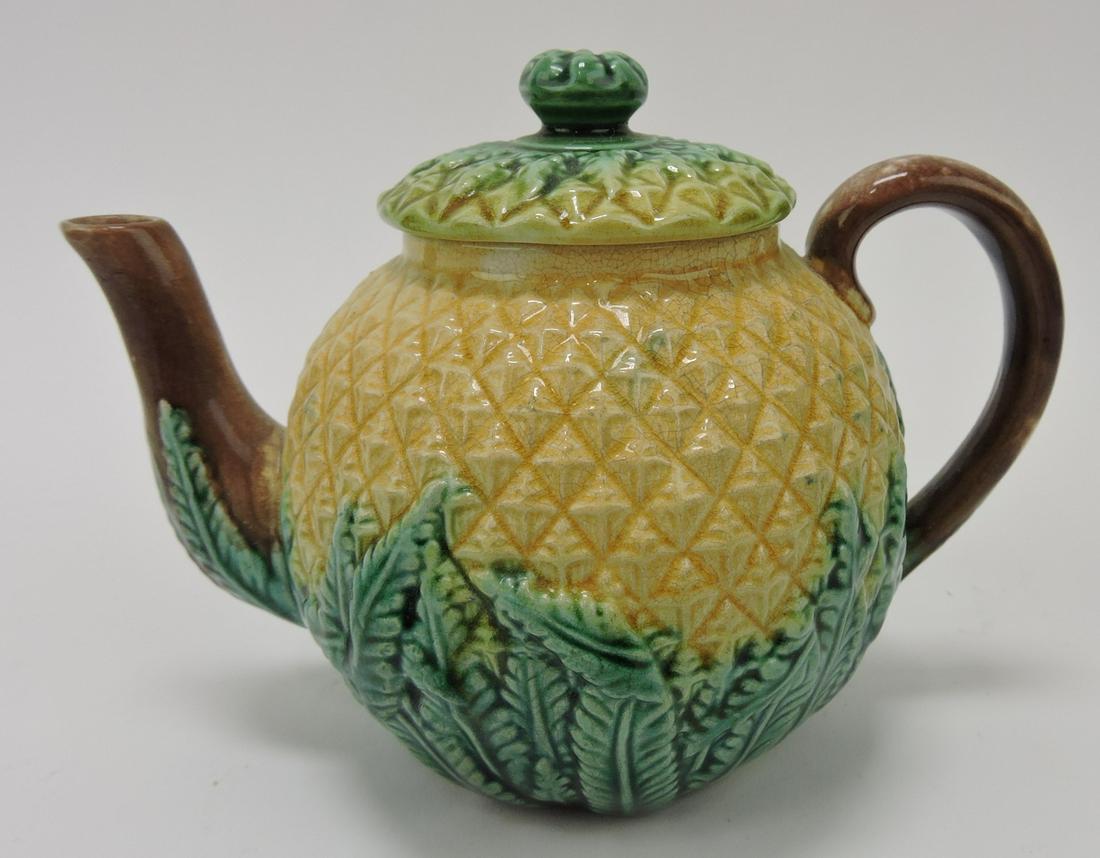 Majolica pineapple 4 1/2" teapot (1 of 1)