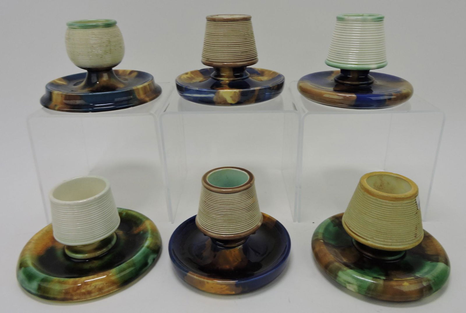 Wedgwood lot of 5 majolica match: strikers and one unmarked