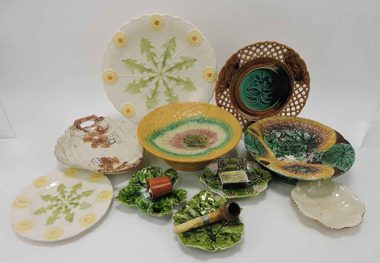 Majolica lot of 10 assorted pieces, various (1 of 1)