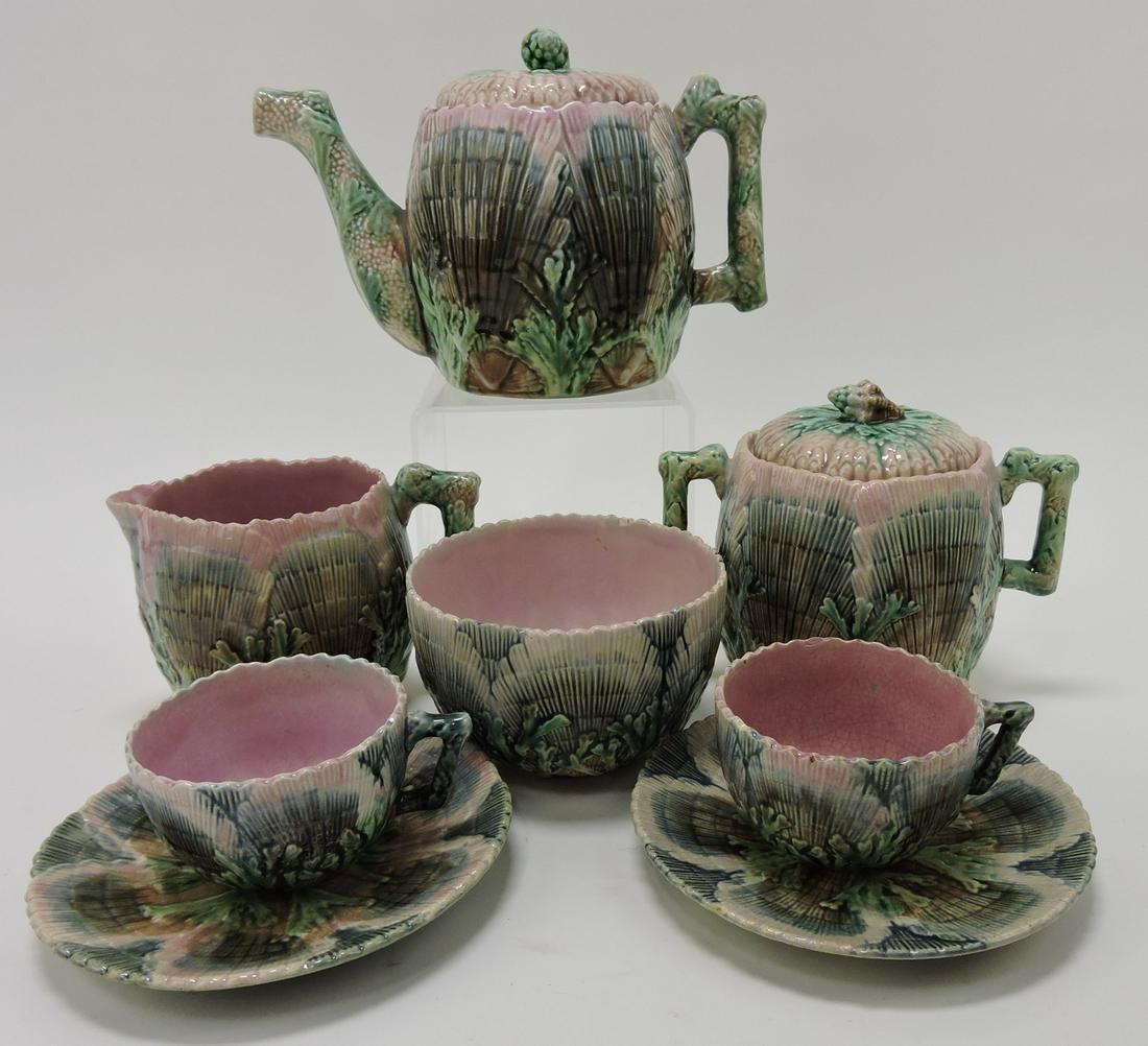 Etruscan majolica shell and seaweed (1 of 1)