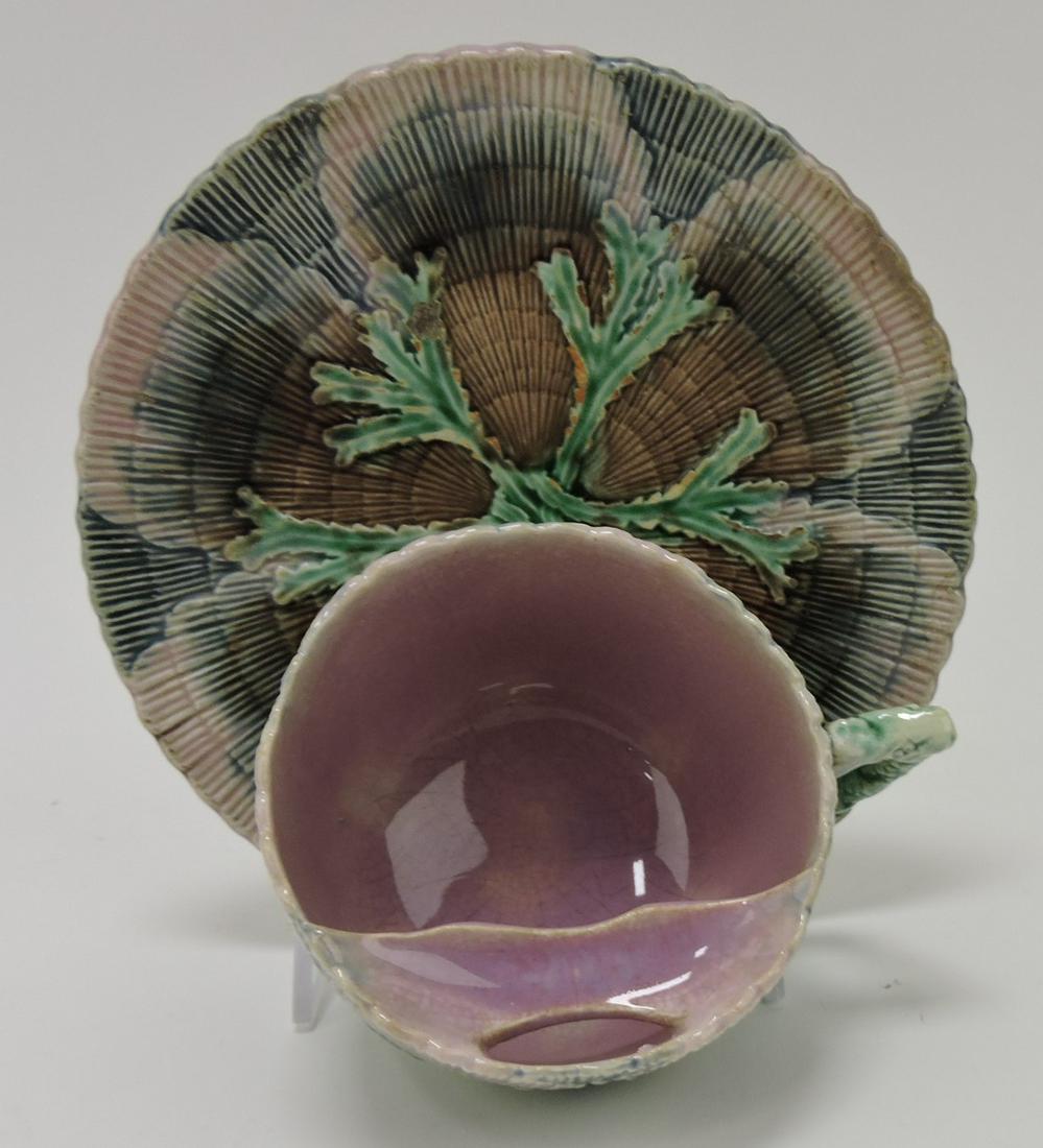 Etruscan shell and seaweed majolica (1 of 1)