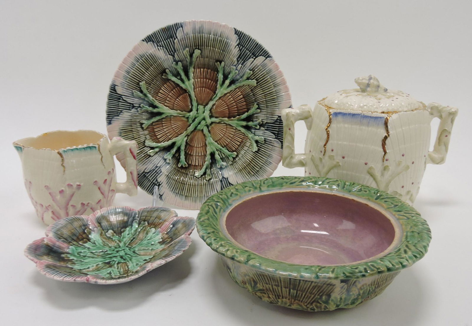 Etruscan majolica shell and seaweed (1 of 1)