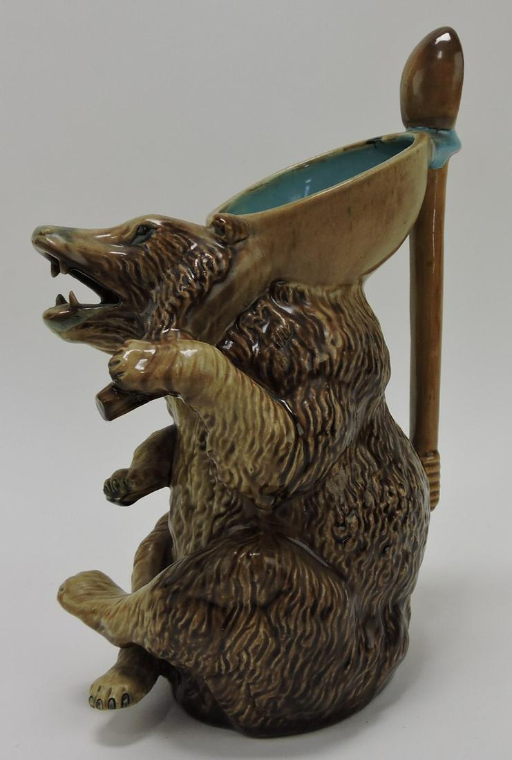 Holdcroft majolica bear with spoon (1 of 1)