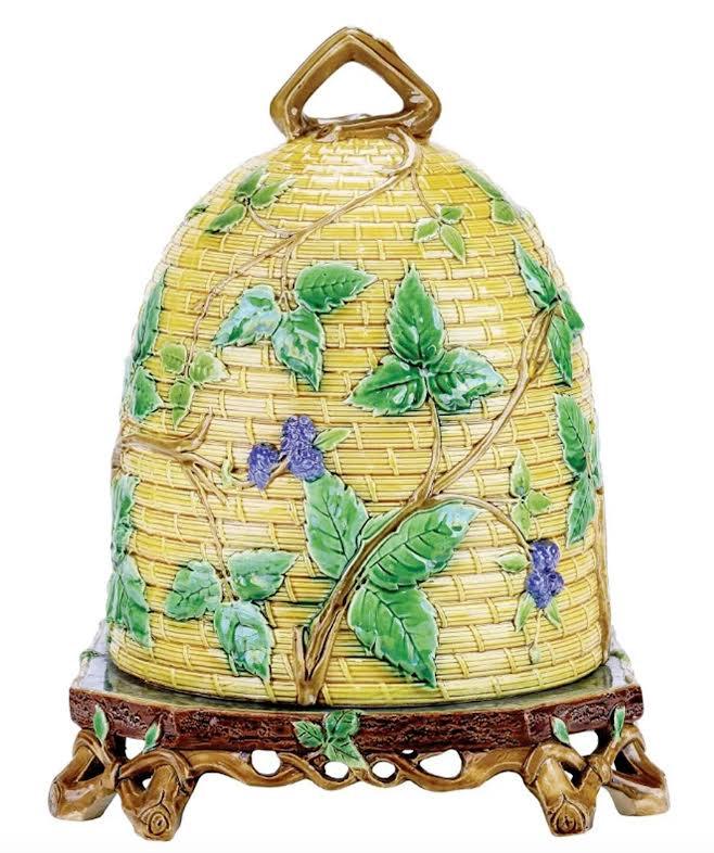 Minton majolica beehive cheese keeper (1 of 5)