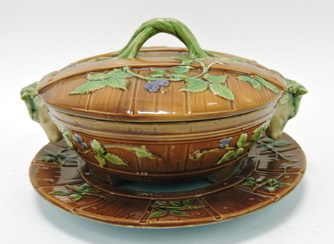 Minton majolica butter dish with stand, (1 of 1)