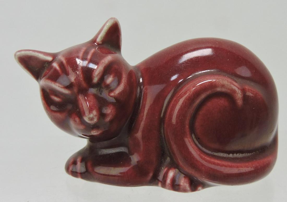 Fiesta Harlequin animal, maroon, cat (1 of 1)