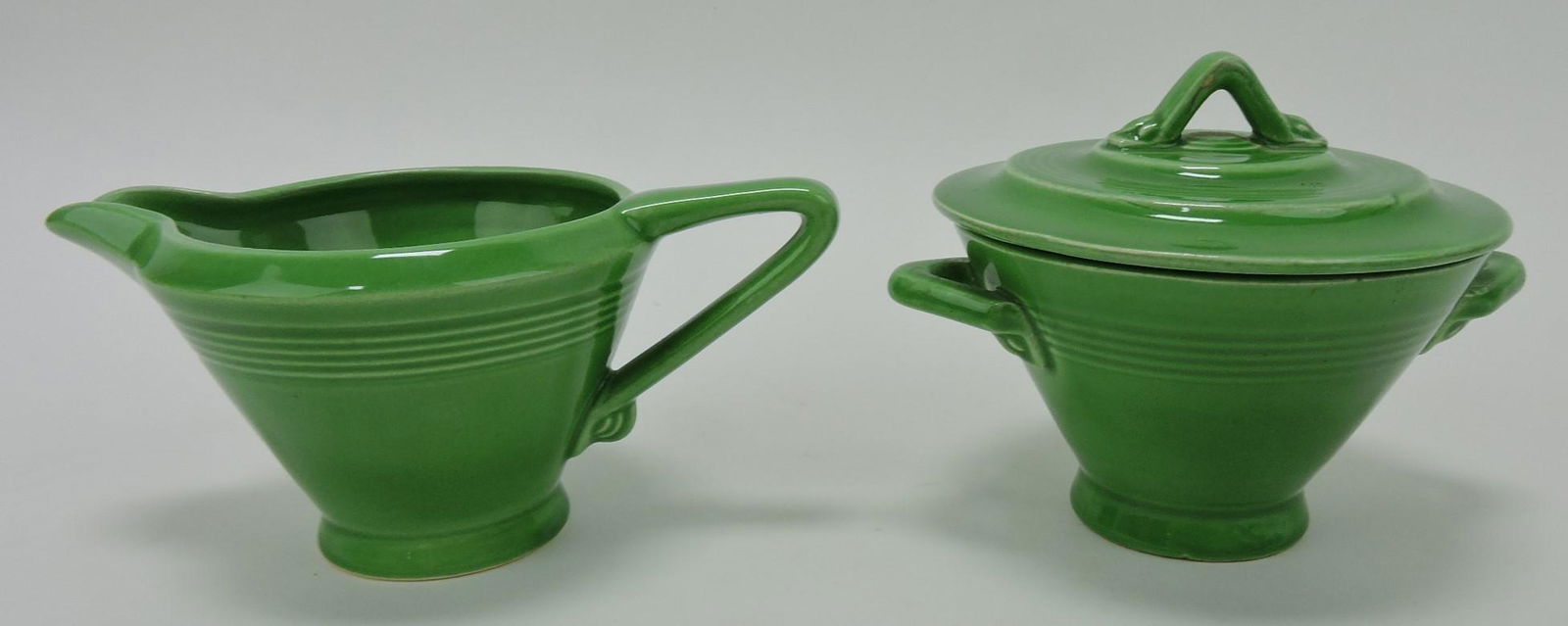 Fiesta Harlequin cream & sugar, medium green (1 of 1)