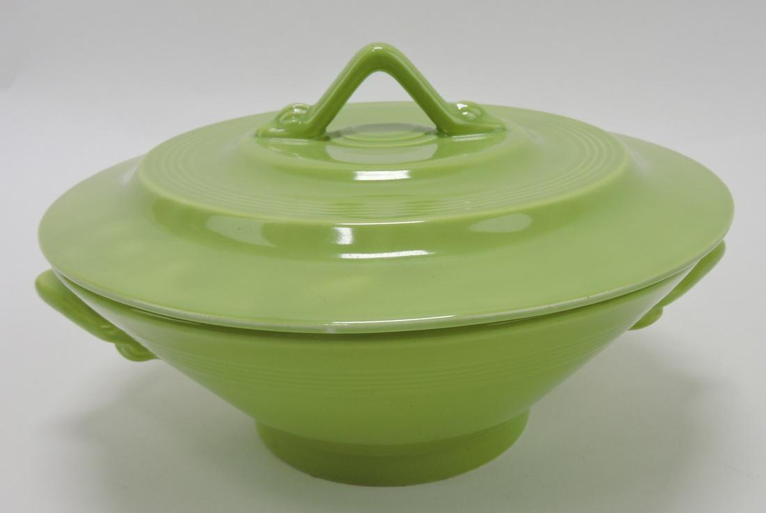 Fiesta Harlequin casserole, chartreuse, rim (1 of 1)