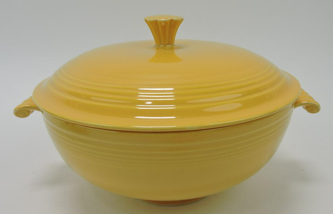 Fiesta casserole, yellow (1 of 1)