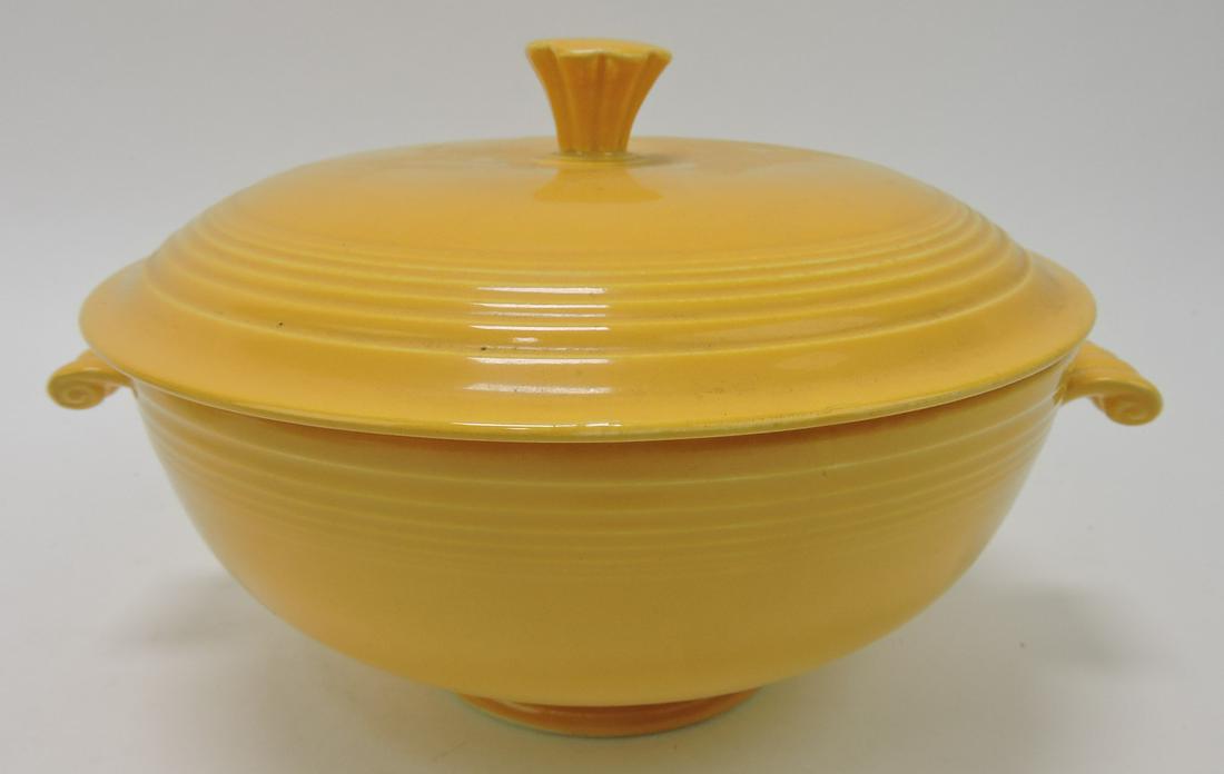 Fiesta casserole, yellow (1 of 1)