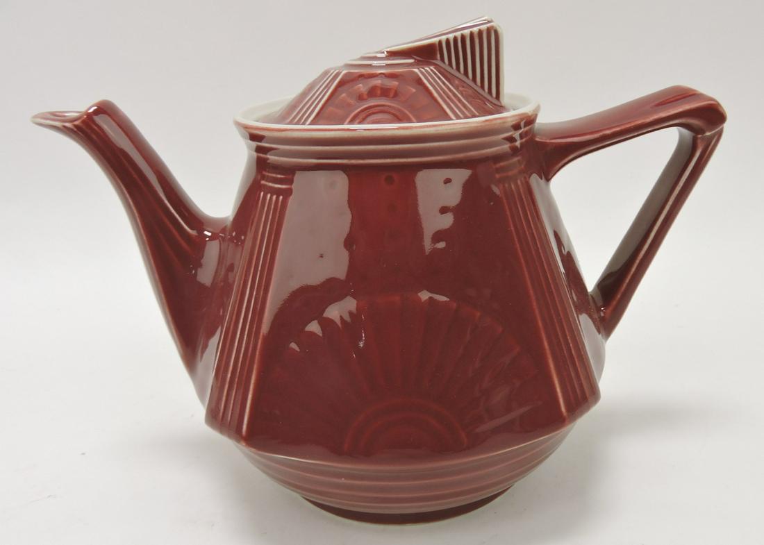 Hall China Damascus maroon teapot (1 of 1)