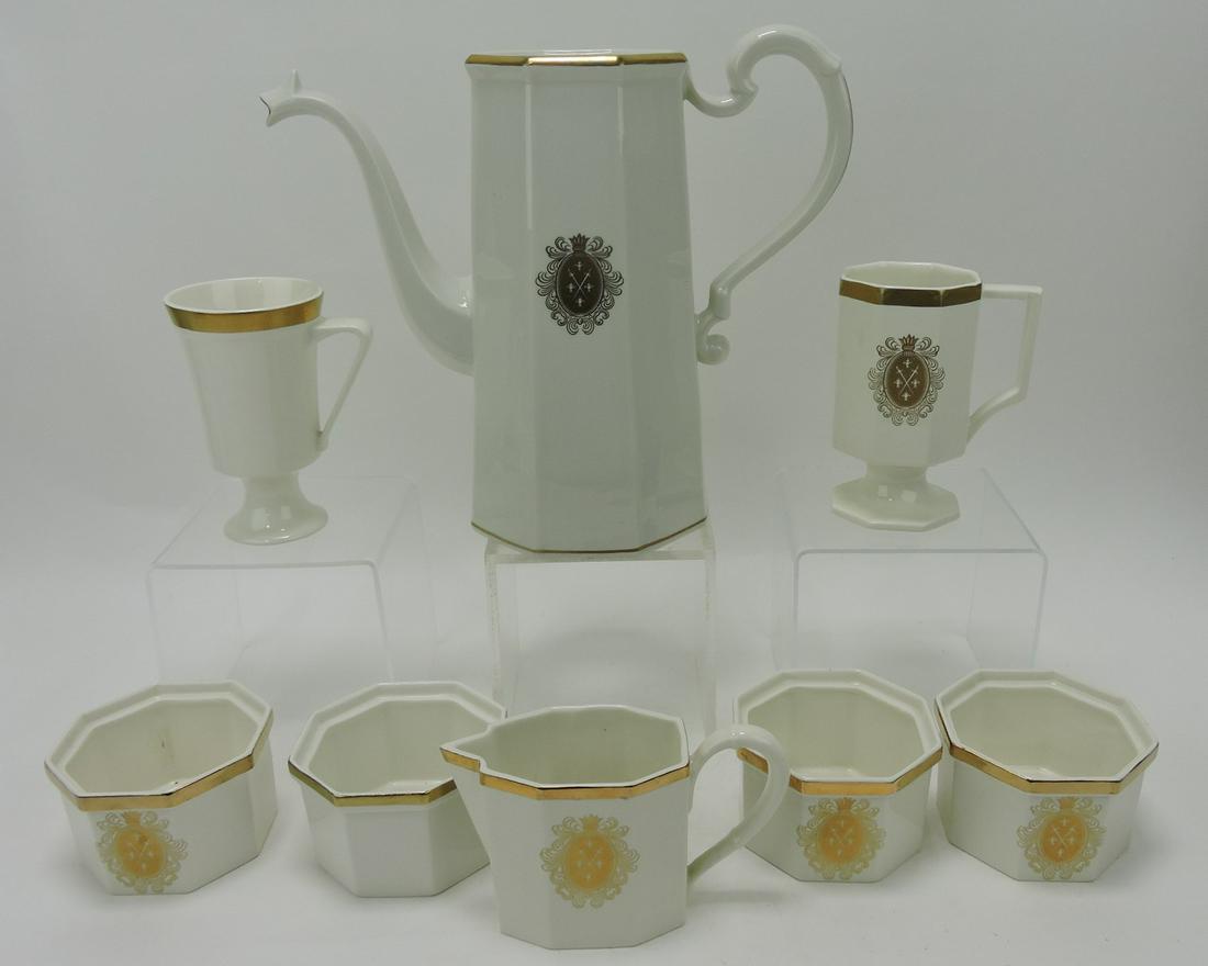 Hall China lot of 8 items made for Ernest: Sohn