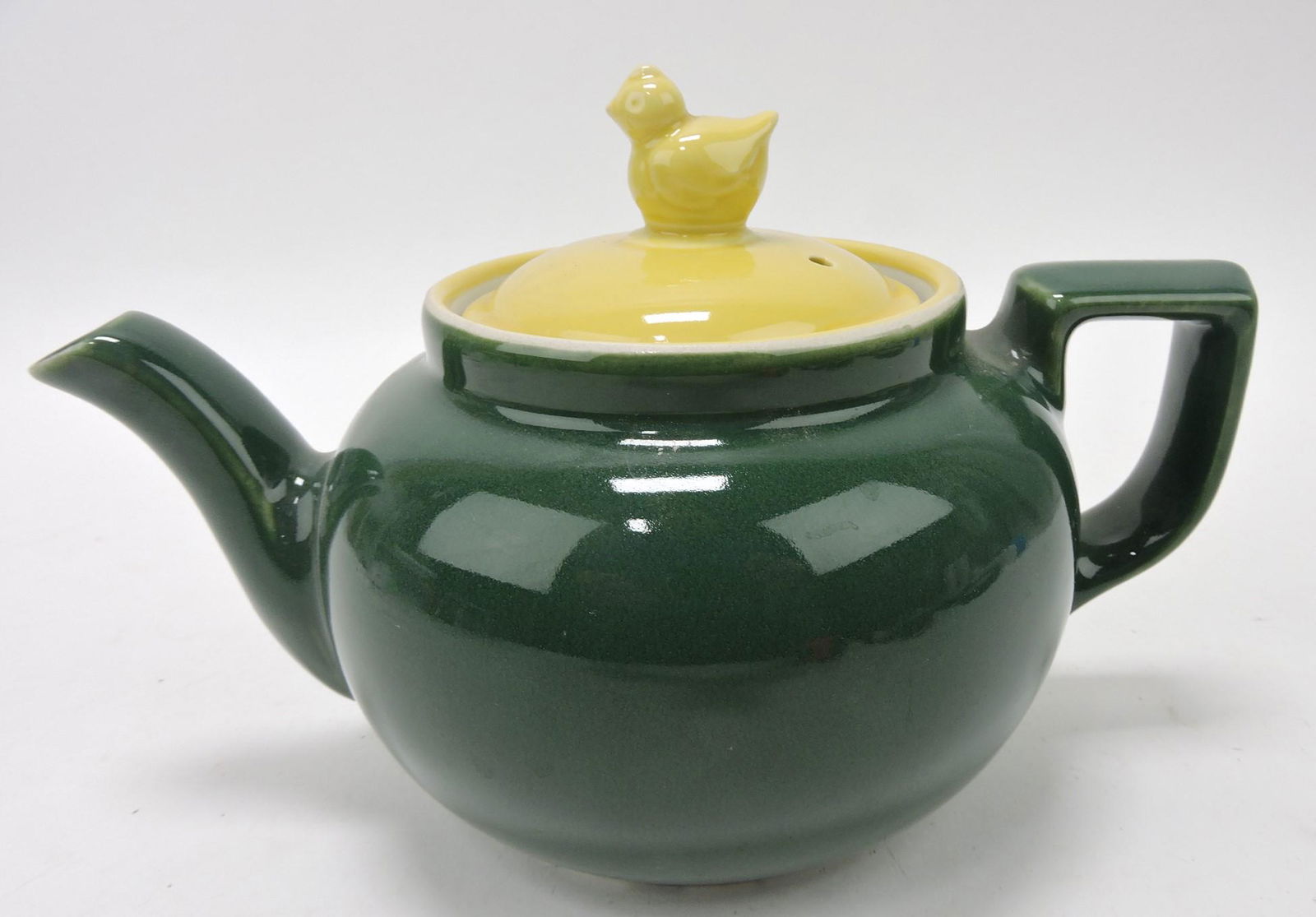 Hall China green teapot with bird finial (1 of 1)