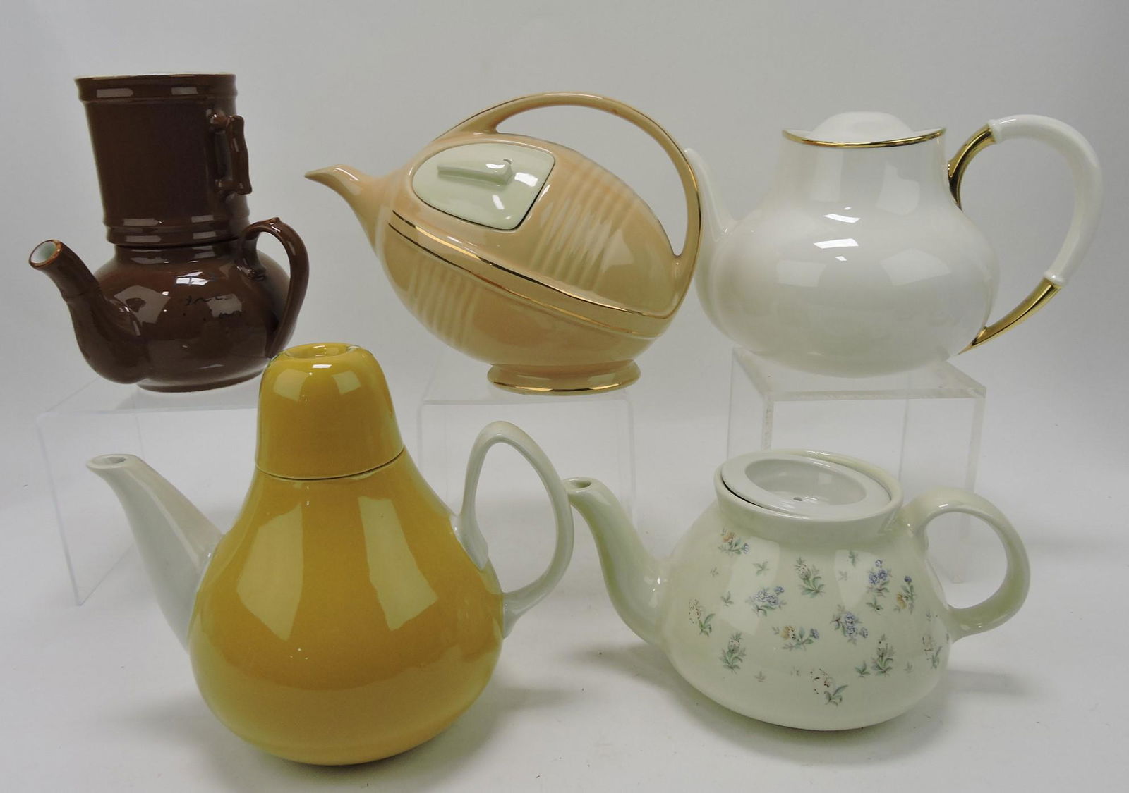 Hall China lot of 5 teapots, incomplete, (1 of 1)