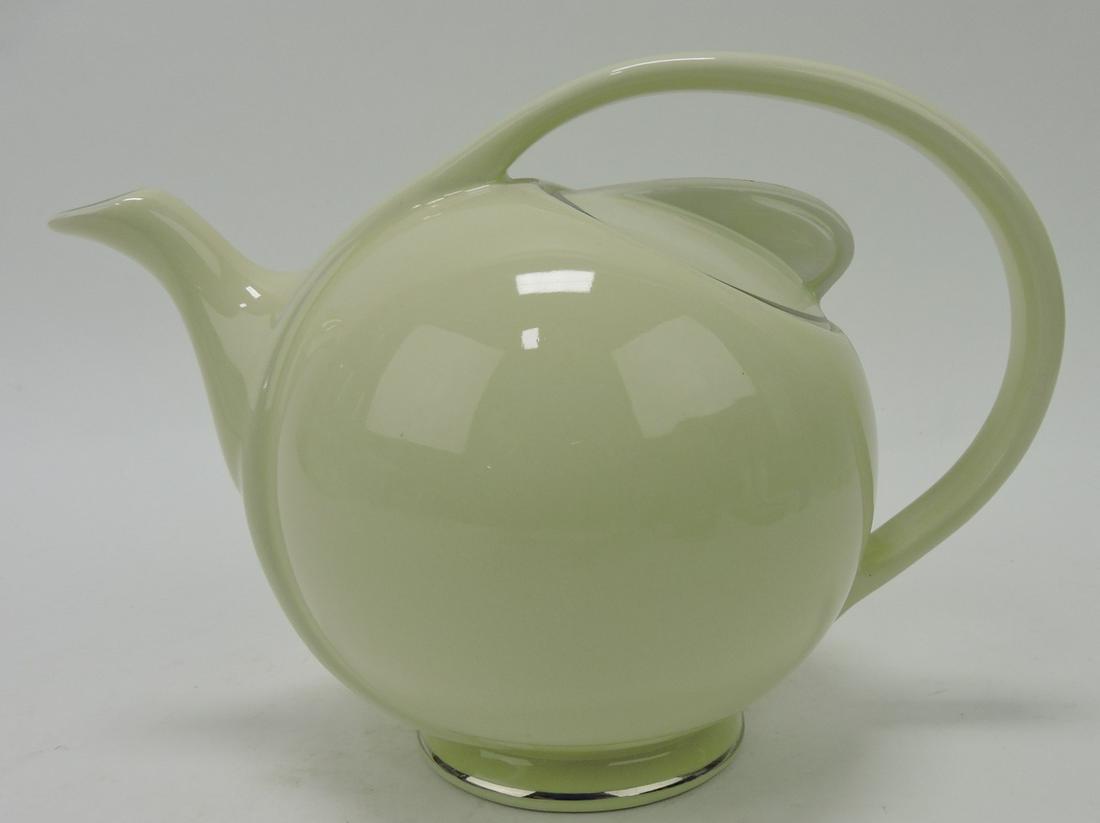 Hall China airflow teapot: .