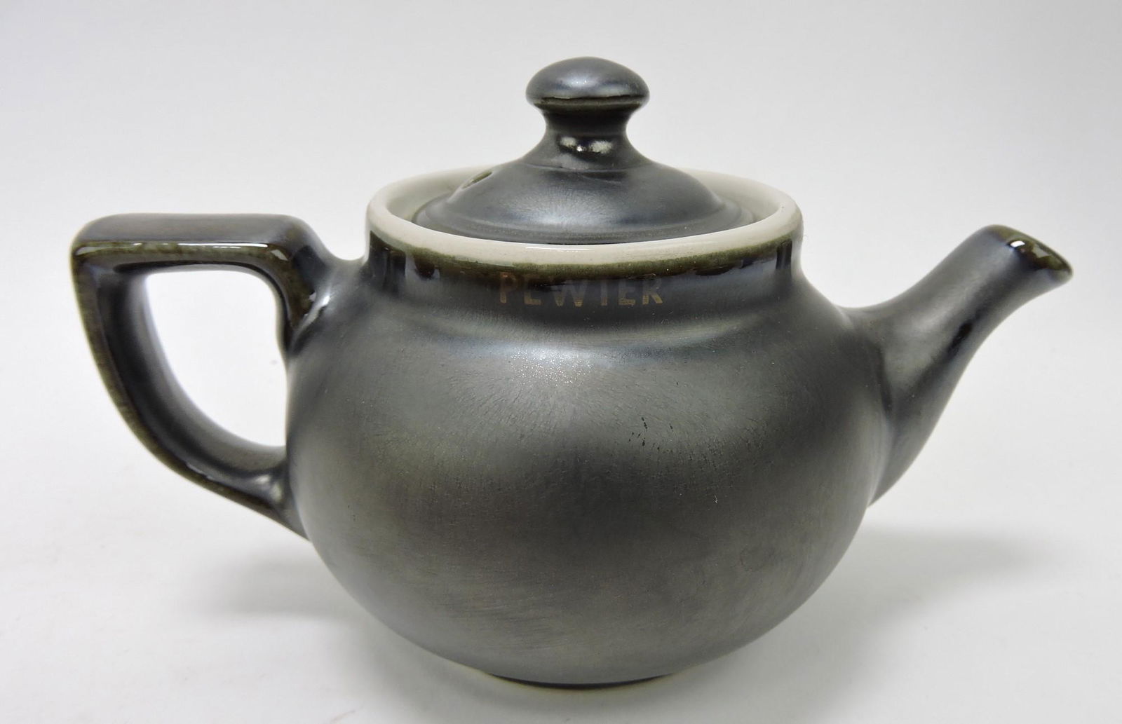 Hall China shop color sample Boston (1 of 1)