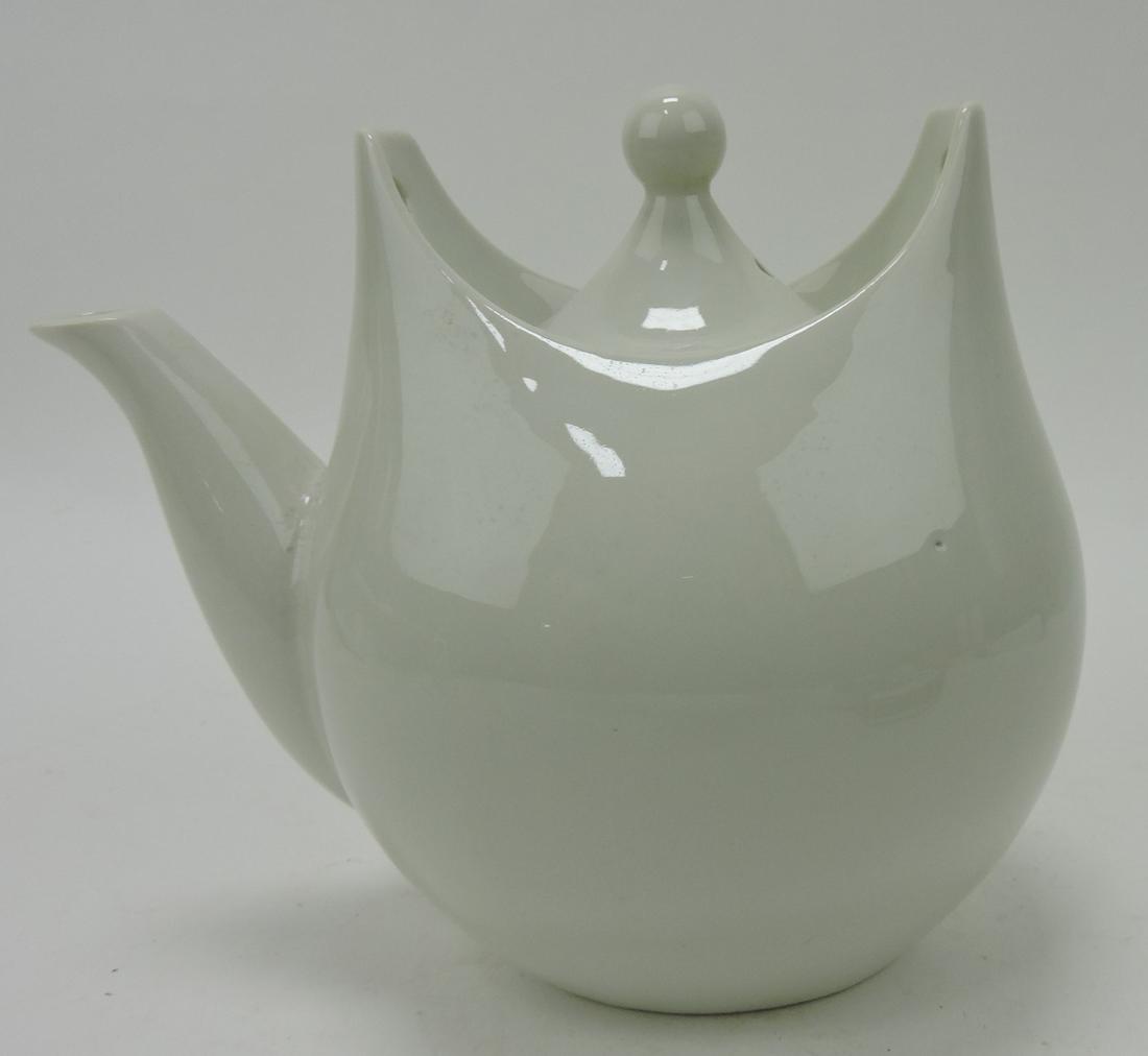 Hall China MCM Ernest Sohn coffee pot (1 of 1)