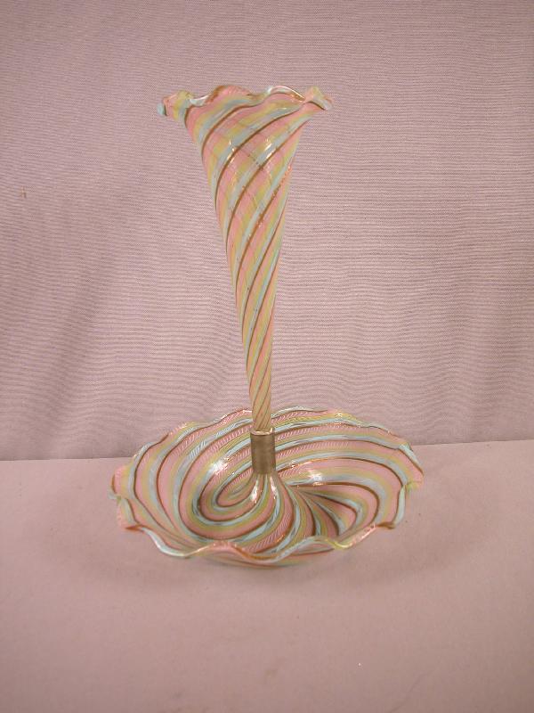 Art glass Venetian ribbon swirl epergne, 12": Art glass Venetian ribbon swirl epergne, 12"