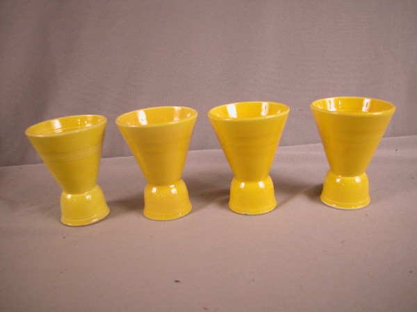 Fiesta Harlequin double egg cup group - 4 yellow, : Fiesta Harlequin double egg cup group - 4 yellow, 2 with nicks